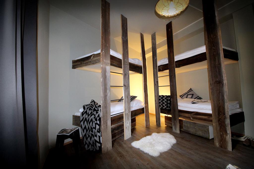 Gspusi Bar Hostel Мюнхен Номер фото